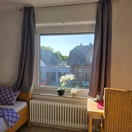 Ein Ruhiges Mit Gemeinsam Genutzte Bad Und Kuechengeraete Clèves