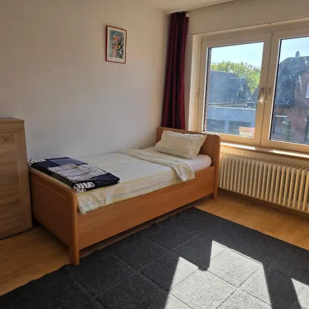 Ein Ruhiges Mit Gemeinsam Genutzte Bad Und Kuechengeraete Séjour chez l'habitant *