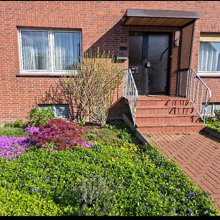 Ein Ruhiges Mit Gemeinsam Genutzte Bad Und Kuechengeraete Homestay *