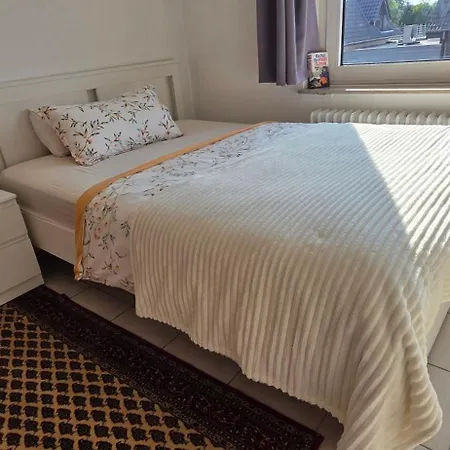 Homestay Ein Ruhiges Mit Gemeinsam Genutzte Bad Und Kuechengeraete Kleve (Dusseldorf)